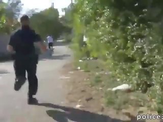 Красунчик dome гей брудна кліп officers в pursuit